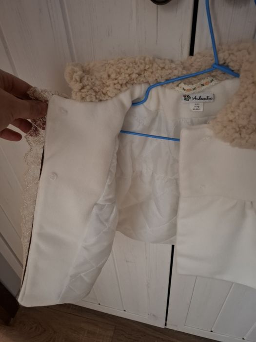 Palton tradițional bebe botez Andreeatex stofa cu blăniță 2 - 4 luni