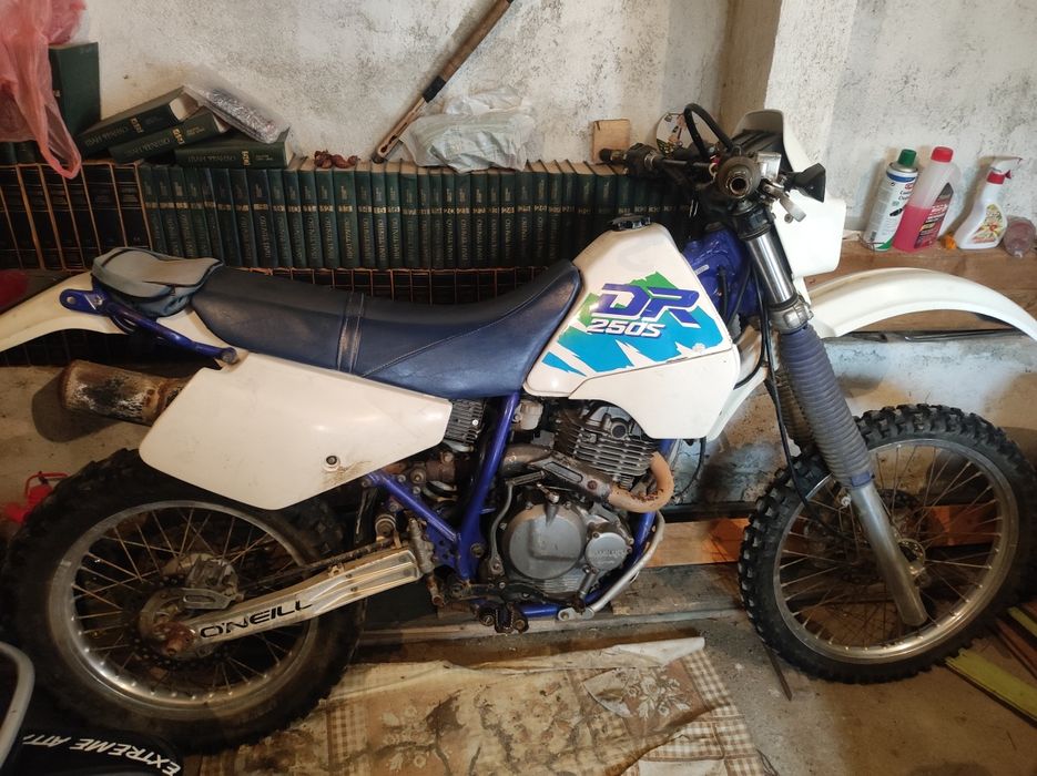 Suzuki dr 250 Сузуки д-р