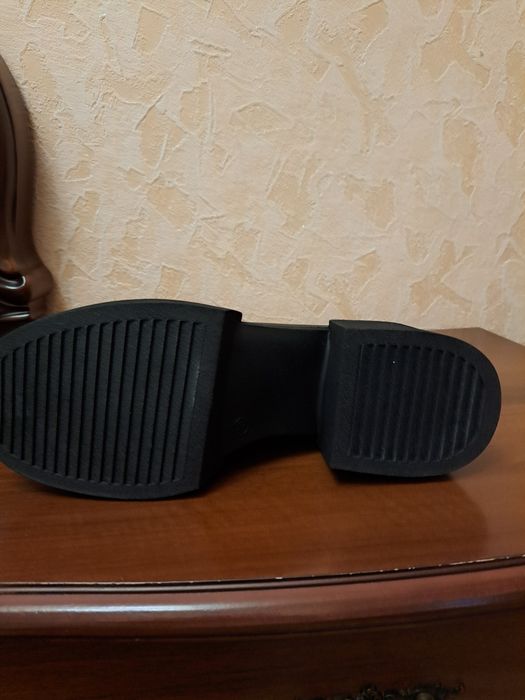 Ботинки (женские)