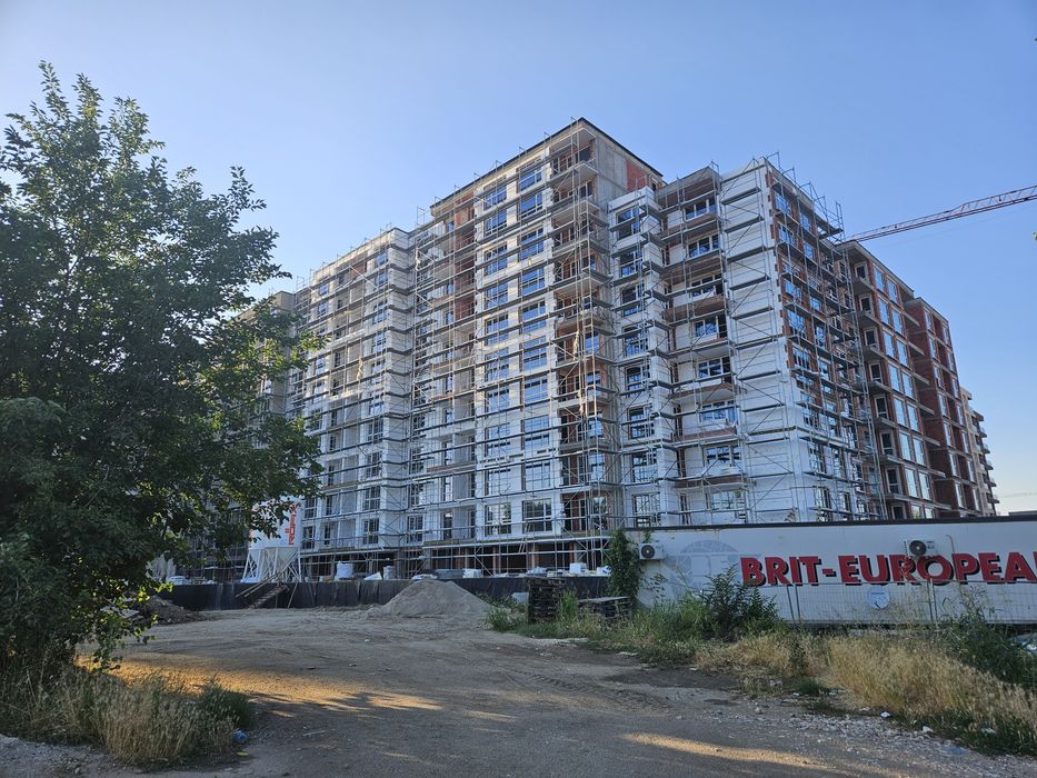 Продава се Двустаен апартамент в Пловдив, Южен - 73 кв.м за 1096 €/кв.м - Снимка #1