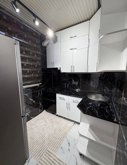 Срочно продаётся квартира метро Чилонзор 16- квартил