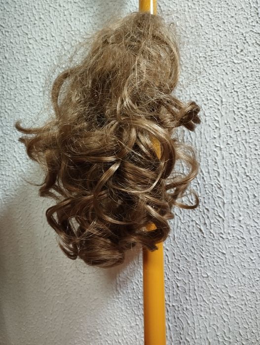 Продам парик ( хвост)