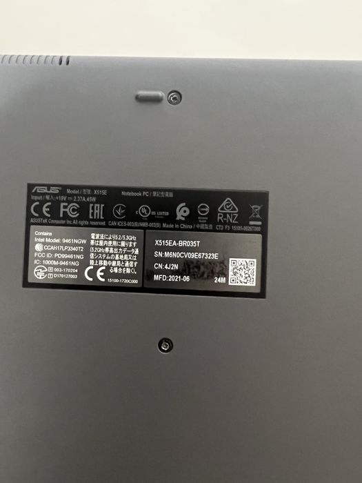 Noutbook asus x515e i3