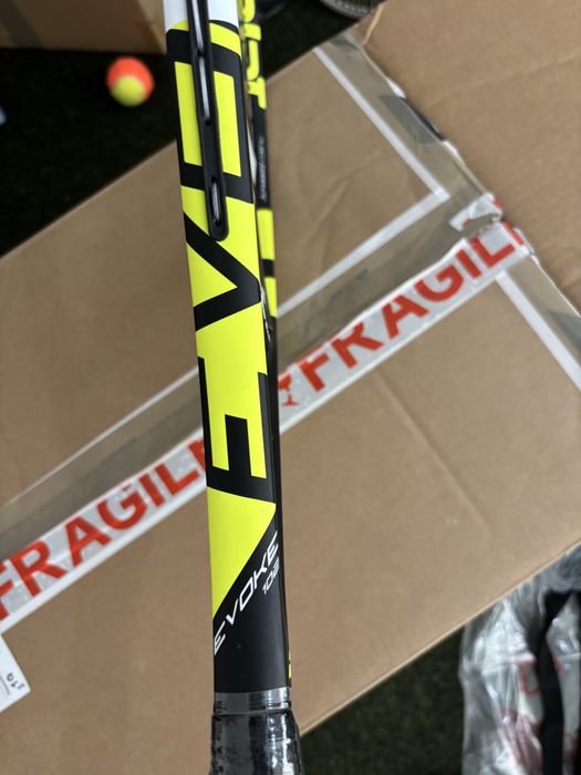 Rachete Babolat evoke