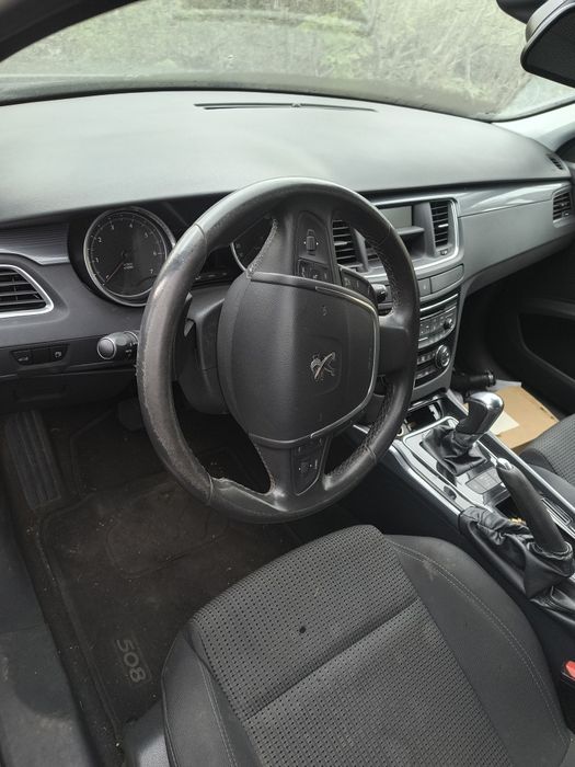 Преден капак за Пежо 508