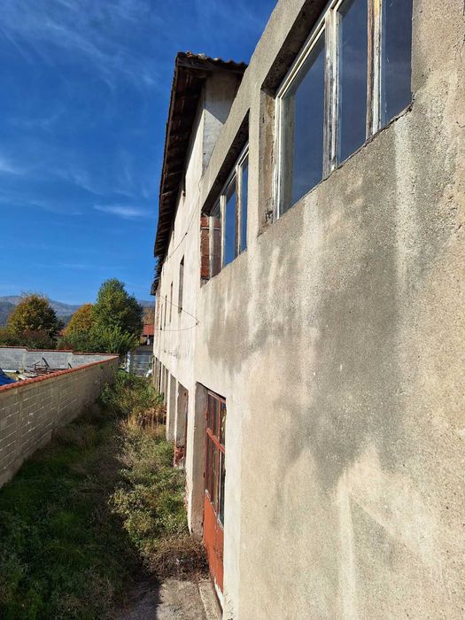 Продава се Промишлена сграда в с. Крупник, Област Благоевград - 2800 кв.м за 37 €/кв.м - Снимка #12