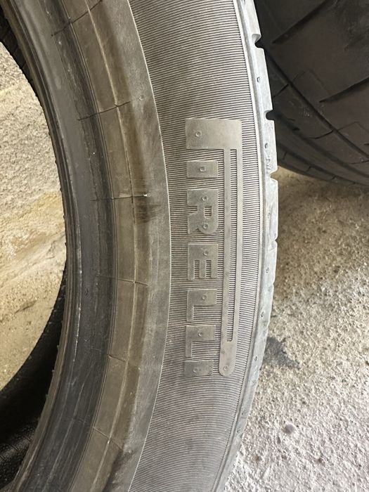 Гуми Pirelli размер 255 / 45 / 20 дот 0923