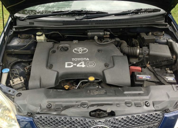 Тойота Корола /Toyota Corolla 2.0D4D 90кс 02-03г