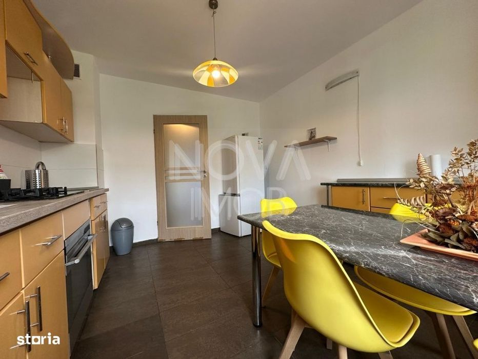 Apartament 3 camere, decomandat - Central