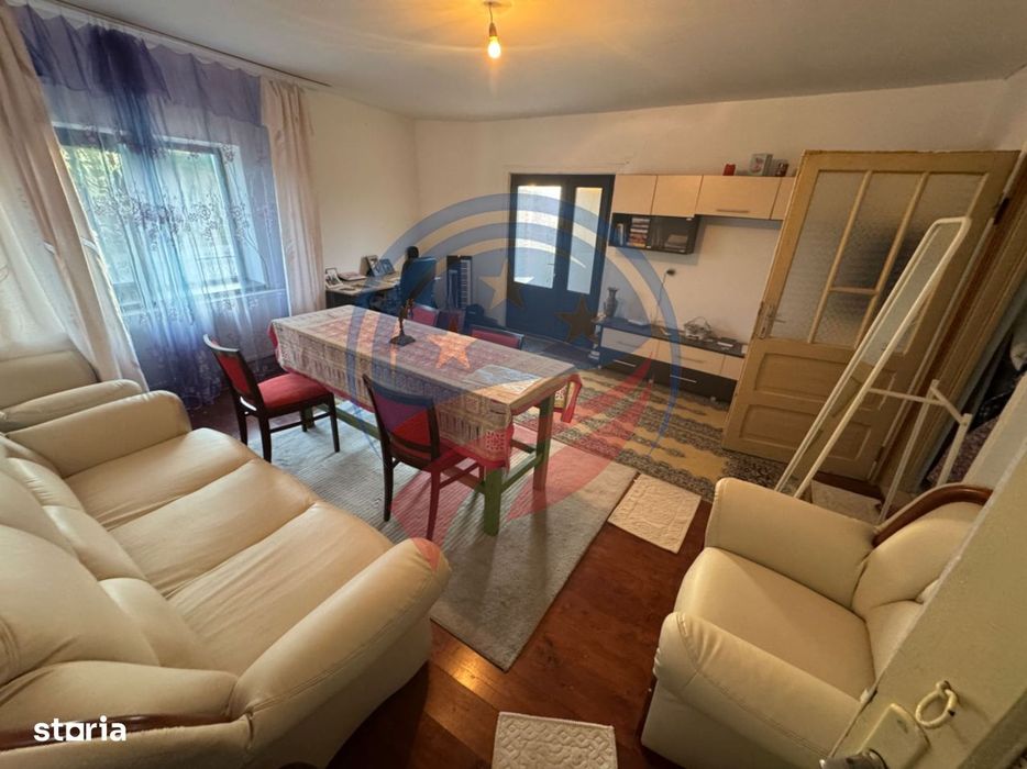 Casă de vânzare în Comuna Orodel – proprietate îngrijită, gata de locu
