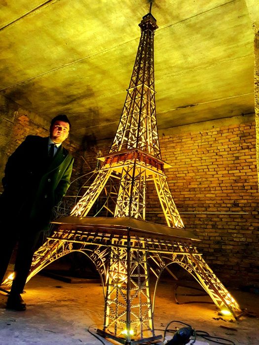 Макет эйфел для падарка продаётся