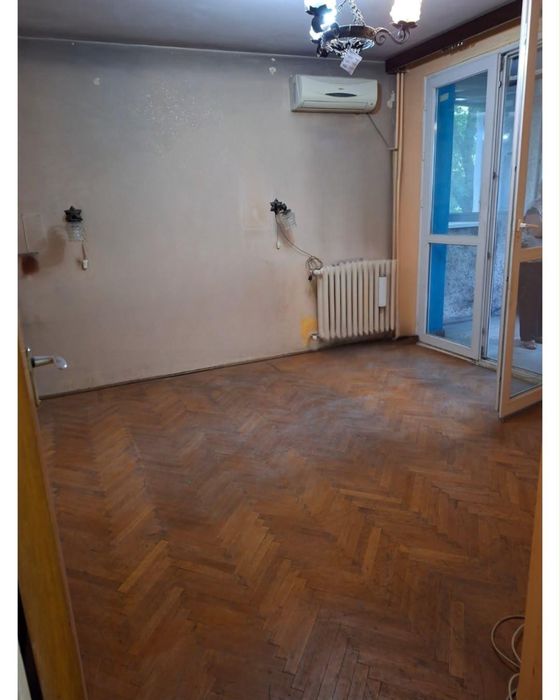 3 camere Titan – Piața Miniș | Etaj 2/4 | 65mp Loc de par are