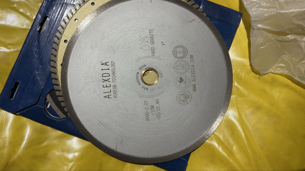 Продам алмазные отрезные диски