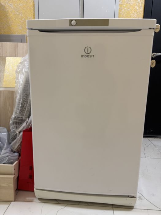 Морозильник Indesit