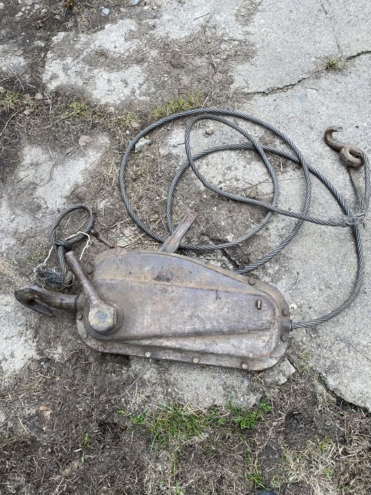 Продам ручную лебедку.