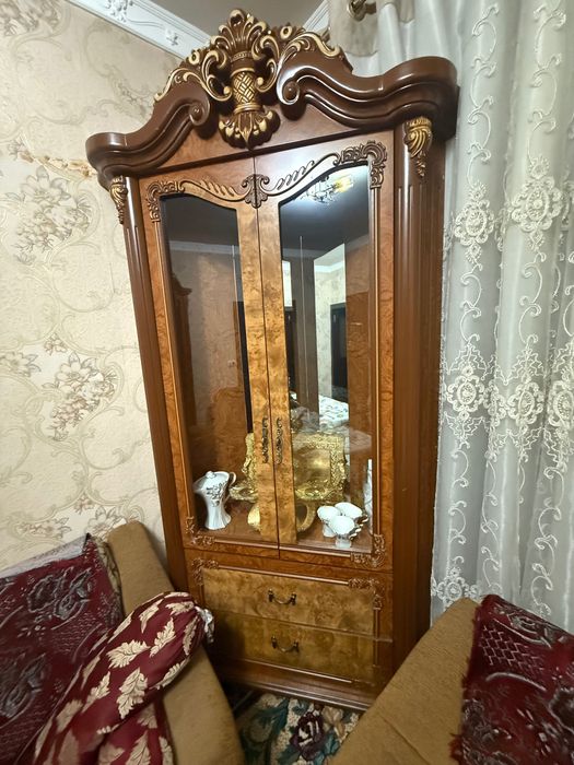 Угловая стенка для гостиной 1 пара.