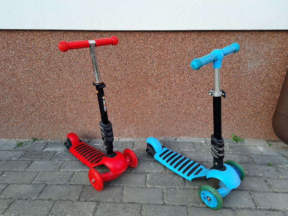 Trotineta cu lumini pentru copii