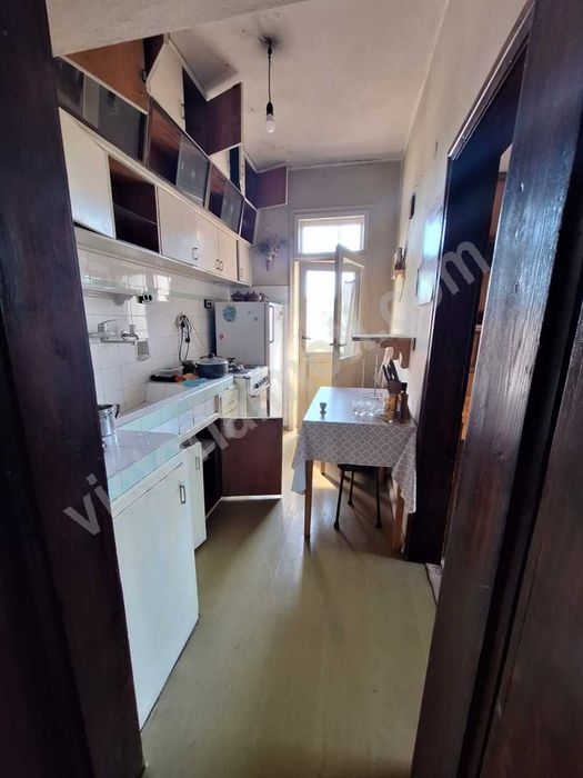 Продава се Четиристаен апартамент в Велико Търново, Център - 140 кв.м за 1250 €/кв.м - Снимка #10