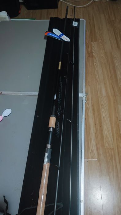 Se vinde lanseta  colmic de plută colmic extima 420 ,25 g