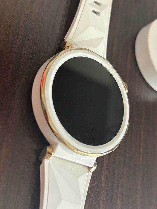 смарт-часы huawei gt 5 pro