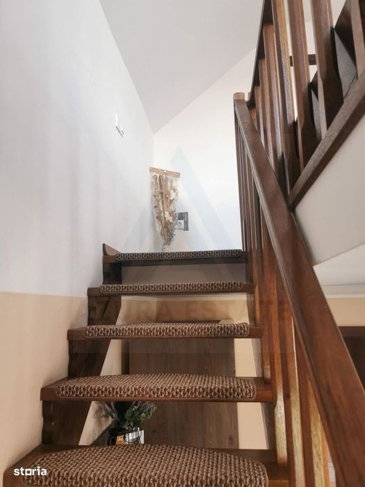 Casa renovata 3 camere teren liber 1250 mp grădină 1400 mp in Colun
