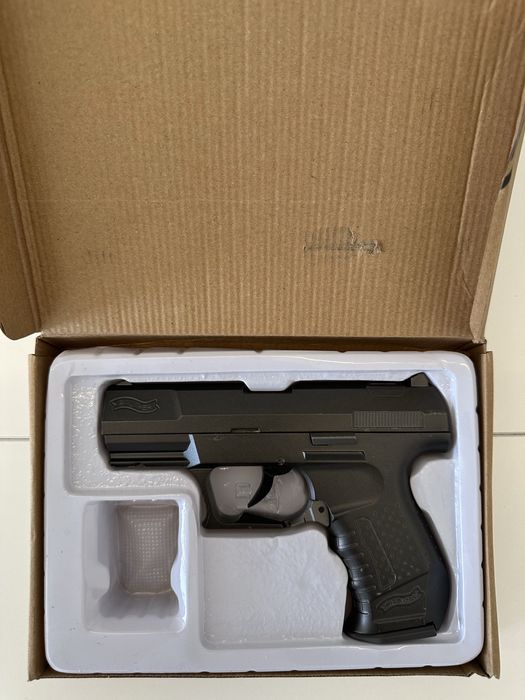 Walther пистолет железный