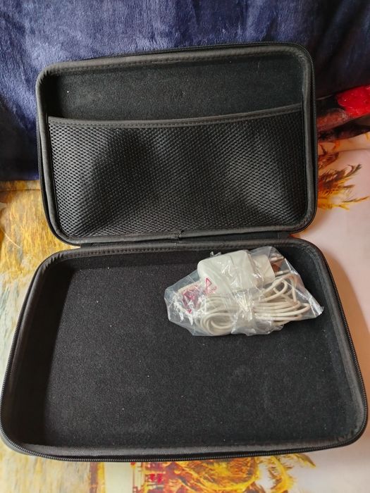 Laptop micuț stare impecabilă estetic și funcționare