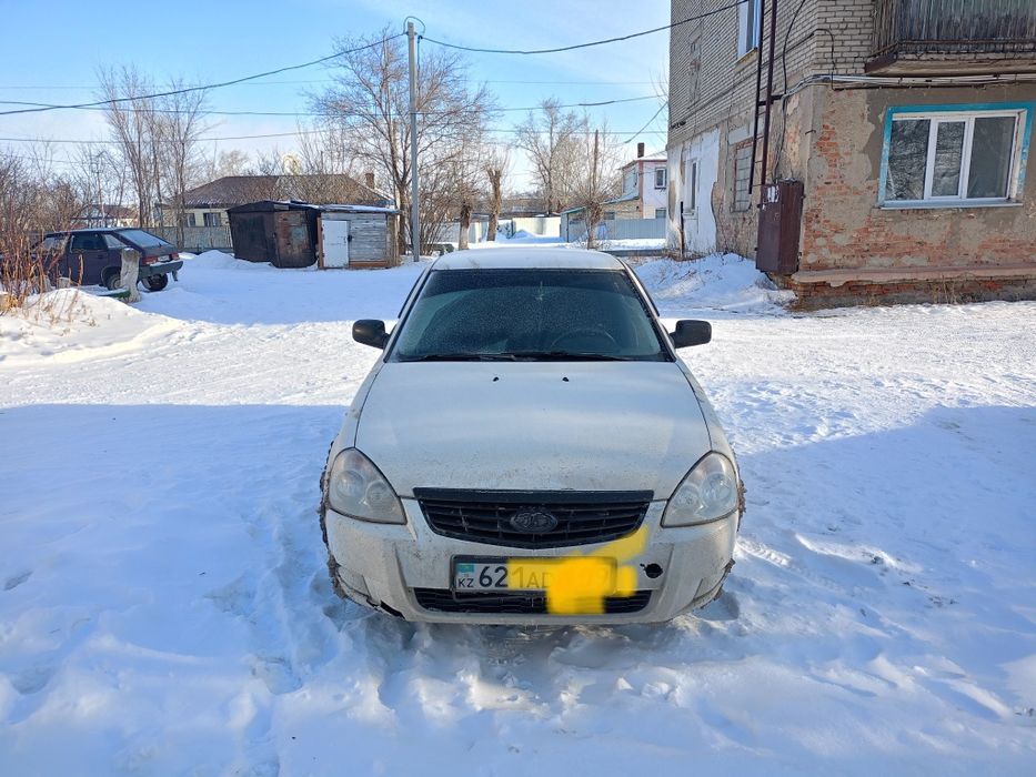 Продам приору 2011