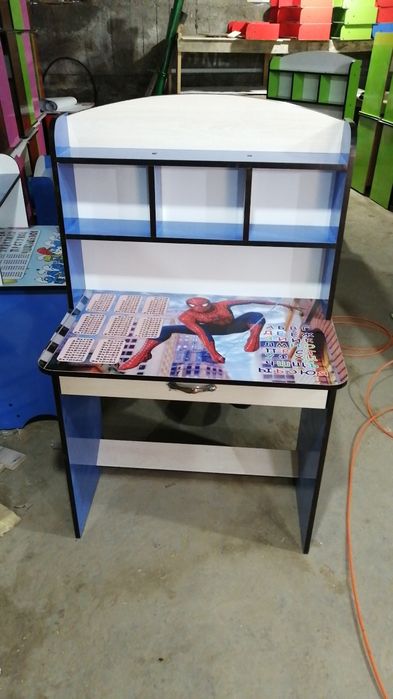 Болалар учун парта, стол ва стулчик б.н.