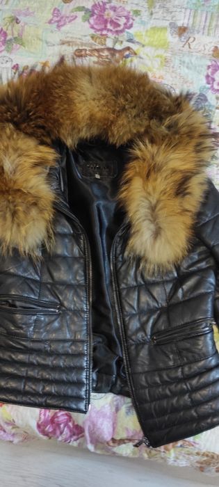 Кожено яке с естествен пъх-промо цена