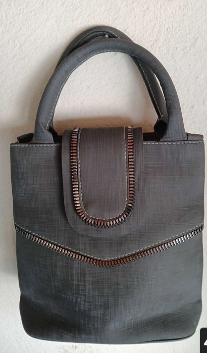 Продавам Дамски Чанти