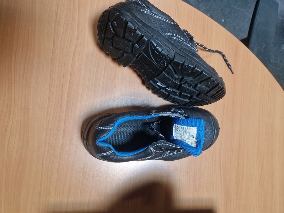 Incaltaminte din piele cu metalin fața 37,43