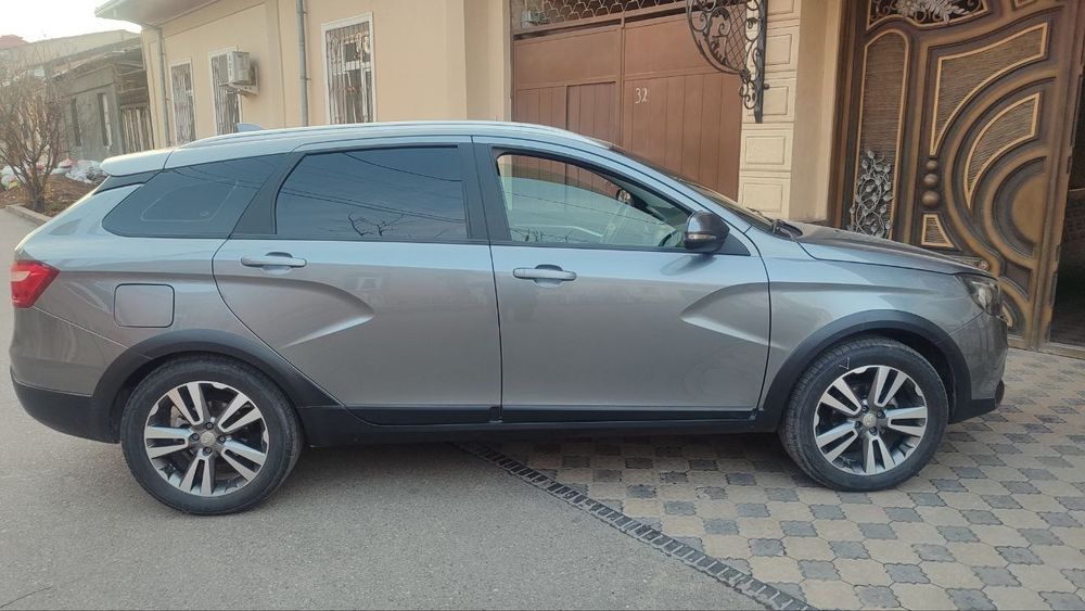 Lada vesta cross