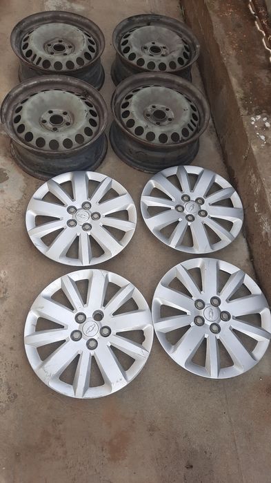 Диски железные с колпаками