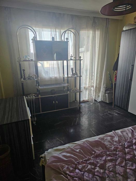 Продава се Тристаен апартамент в Ловеч, Център - 69 кв.м за 813 €/кв.м - Снимка #1