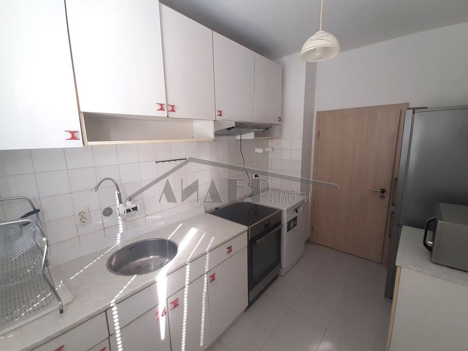 Дава се под наем Тристаен апартамент в Пловдив, Кършияка - 68 кв.м за 418.2 € - Снимка #6