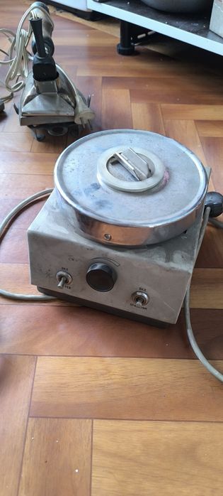 Зарядное устройство