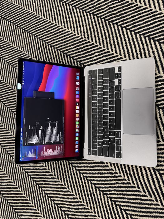 MacBook Pro 13 256 GB (space gray)