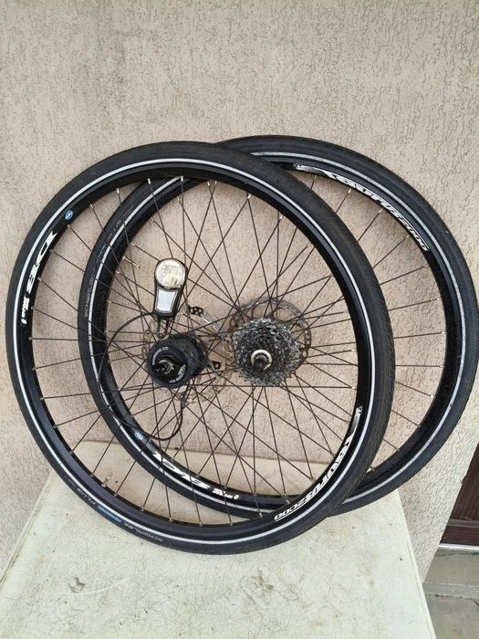 Roti complete 28" city bike, gravel, Shimano XT, far Led