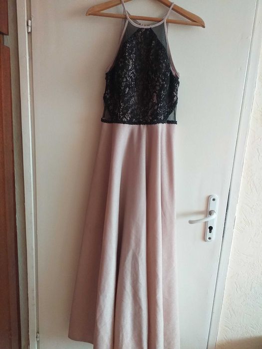 Чисто нова бална рокля