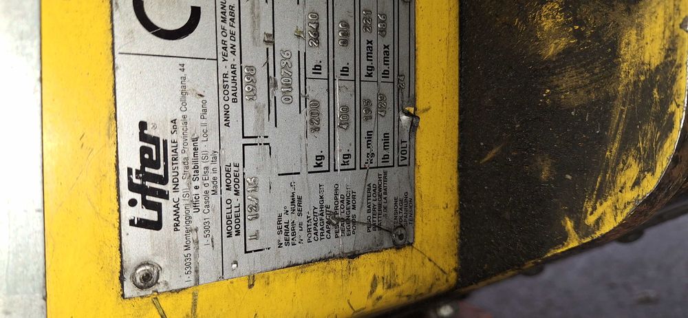 Електрическа палетна високо повдигаща количка,2 метра височина