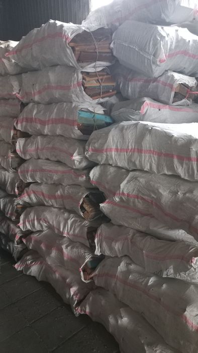 Дрова мешками сухие.