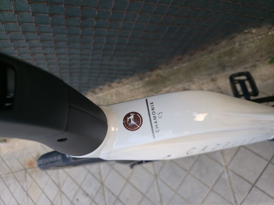 Електрически Gazelle Chamonix C5 Като нов с вътрешни скорости  Shimano