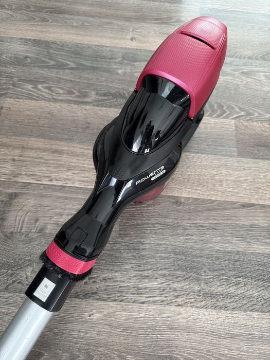 Вертикална прахосмукачка Rowenta x-pert essential 260