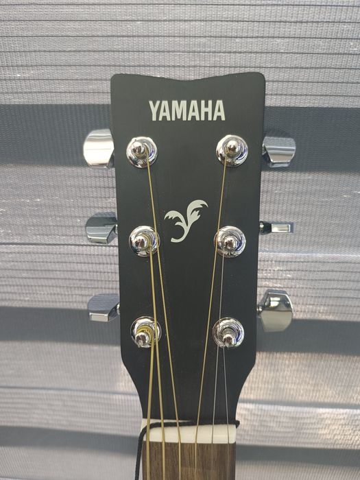Гитара Yamaha FS100C