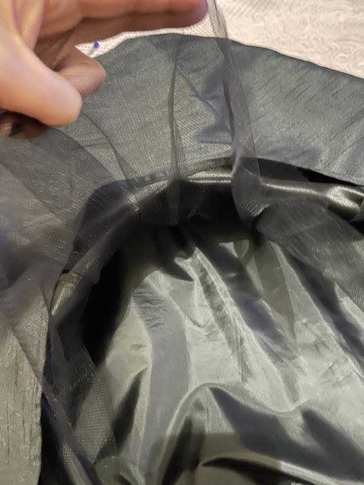 Дамска пола/шифон- сатен /с тюлена подподплата.Черна.