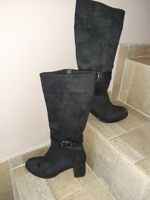 Велурени боти ботуши