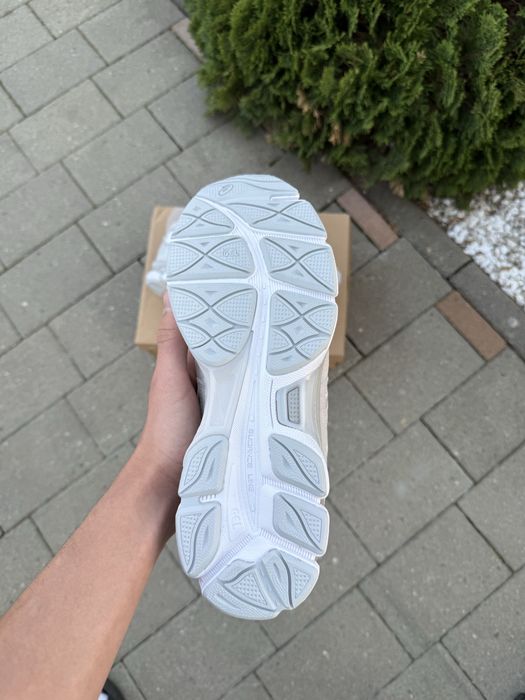 Asics gel nyc cream/cloud grey