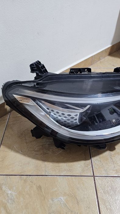 Far dreapta volkswagen id 3 cod 10B 941 036 B