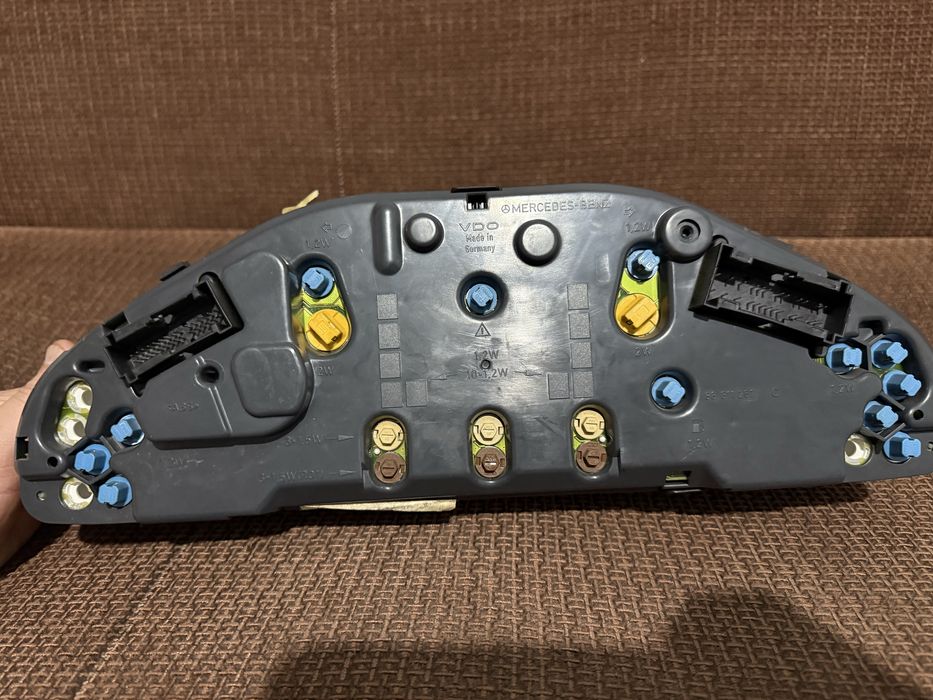 Щиток, панель приборов! Мерс 210 лупарь